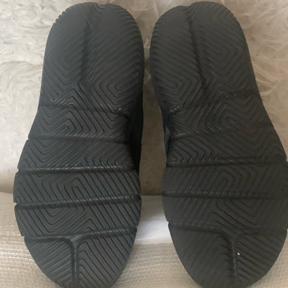 ADIDAS - Picture 6 of 6